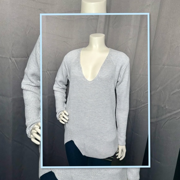 CABI DEEP V ZIP SIDE RIBBED SWEATER GRAY CLOUD XS - Picture 1 of 16